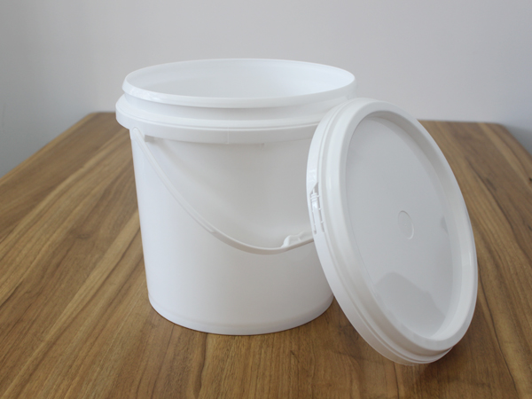 江苏龙源士塑胶——选购塑料桶所需注意的细节